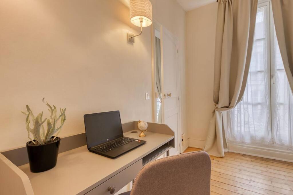 Le Lumineux 50 M² Gare/Chateau/Wifi/Netflix Versailles Bagian luar foto