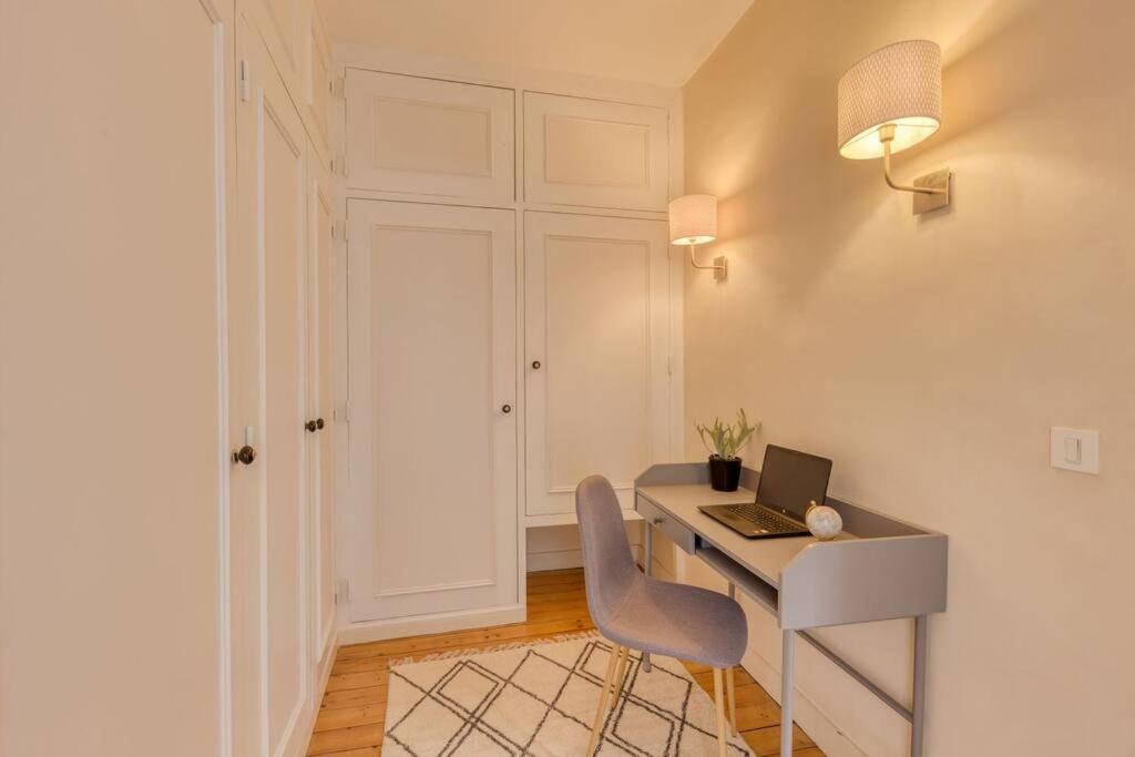 Le Lumineux 50 M² Gare/Chateau/Wifi/Netflix Versailles Bagian luar foto
